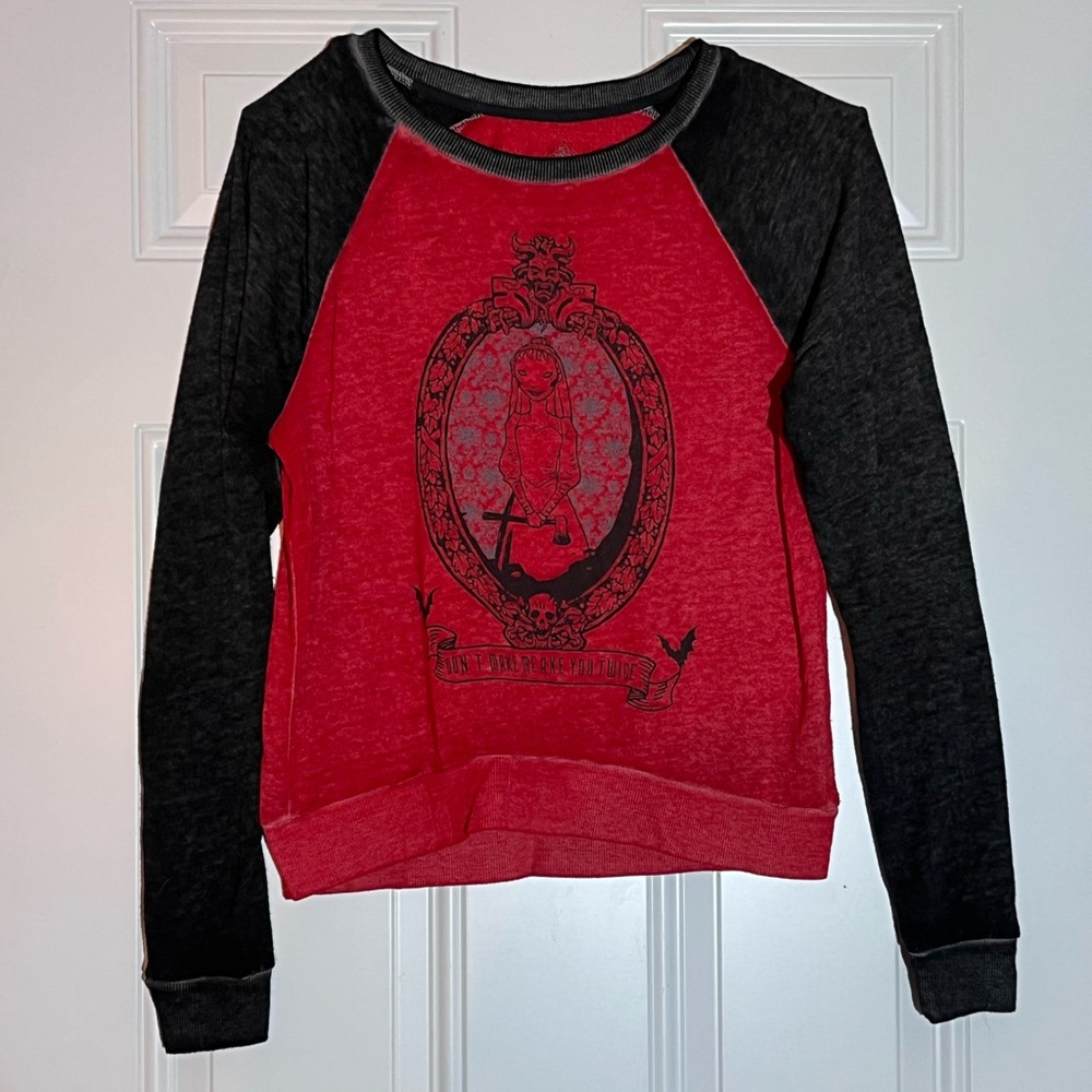 DISNEY PARKS HAUNTED MANSION SWEATSHIRT Don’t axe me twice Constance